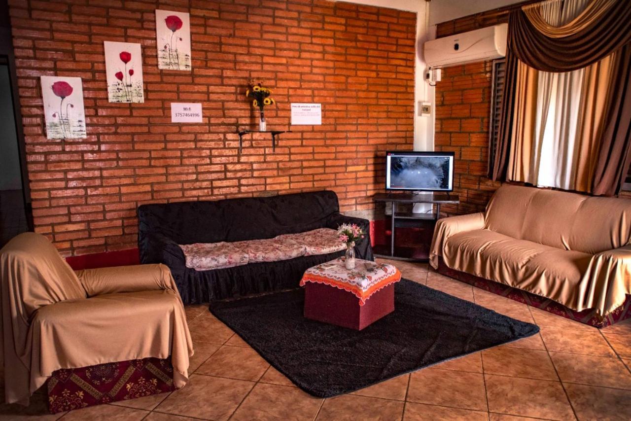Iguazu Alojamiento "La Casa" بويرتو إجوازو المظهر الخارجي الصورة